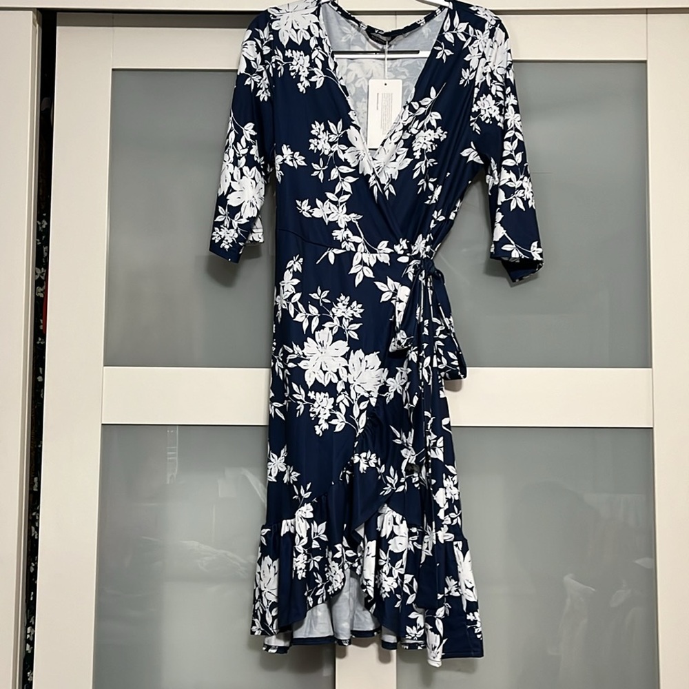Blue white Floral asymmetrical 3/4 sleeves wrap dress sz 10